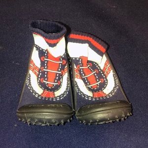 Skidders Baby/toddler walking shoes, EUC size 8 - 24 months